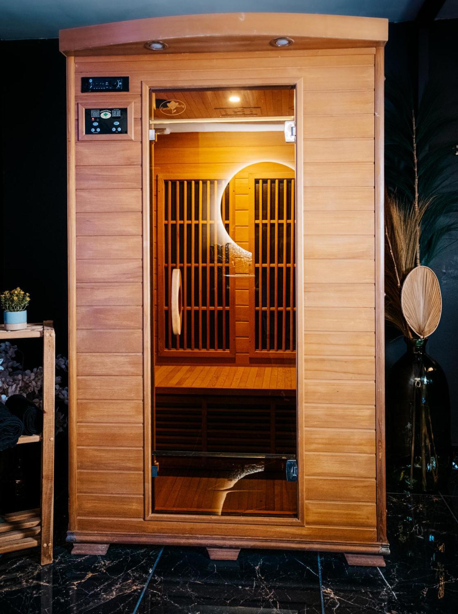 L Escale Jacuzzi Et Sauna Évreux Exterior foto